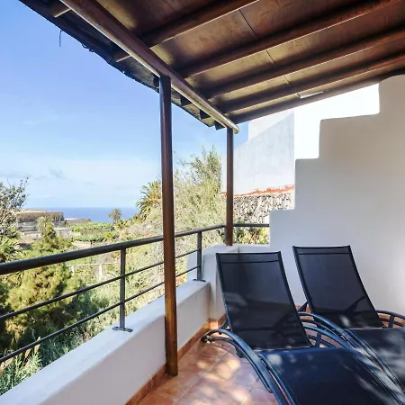 Live Con Terazza Feriehus *